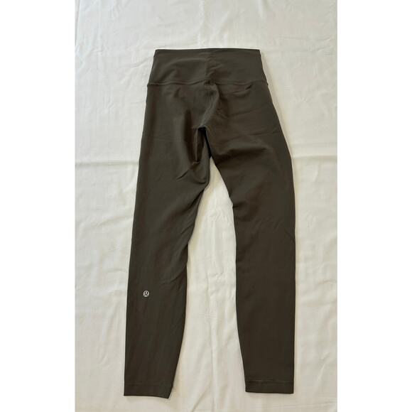Lululemon women's Light Green Align™ High-Rise Pant 25" Size 6 - Picture 2 of 3